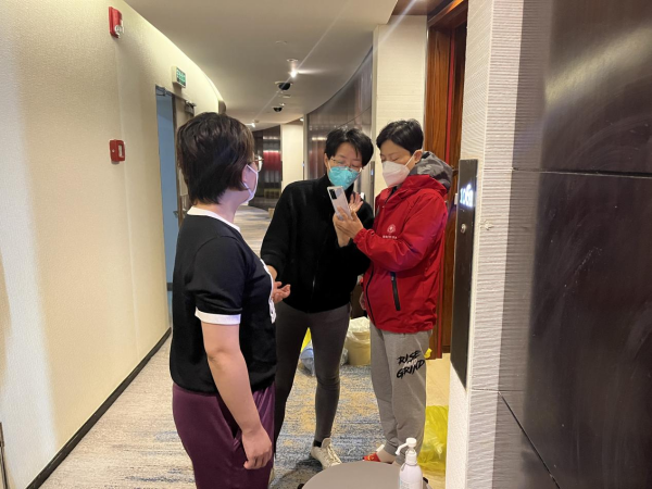 一起守“沪”|“云服务”进方舱 24小时在线问诊 一起守“沪”|“云服务”进方舱 24小时在线问诊