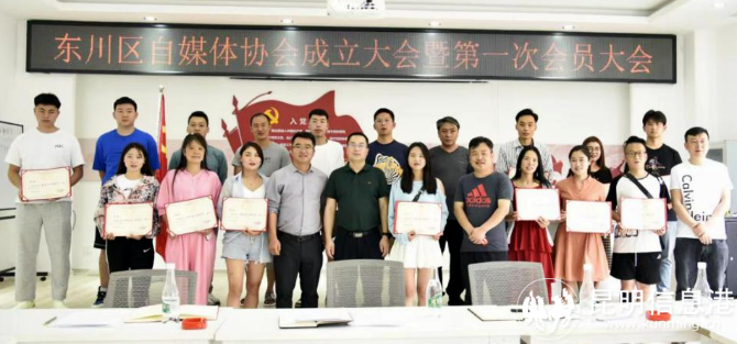 1042102_670x670 1042102_670x670