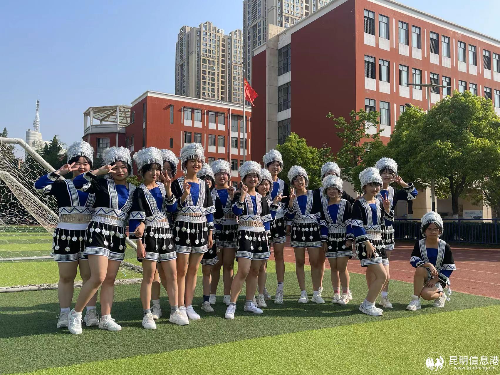 热血青春颂逐梦五中人昆五中举行第33届校园艺术节展演活动