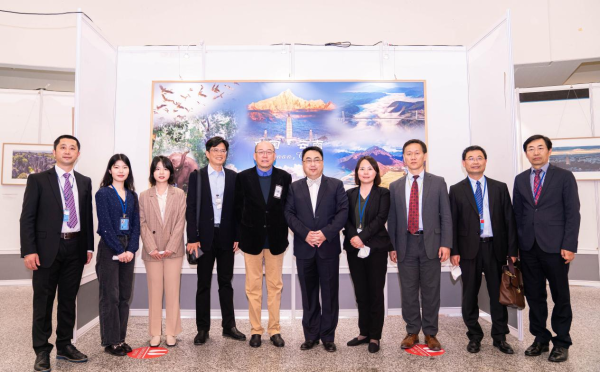 云南图片展亮相联合国城大厅！国际组织官员：云南给我留下了美好记忆