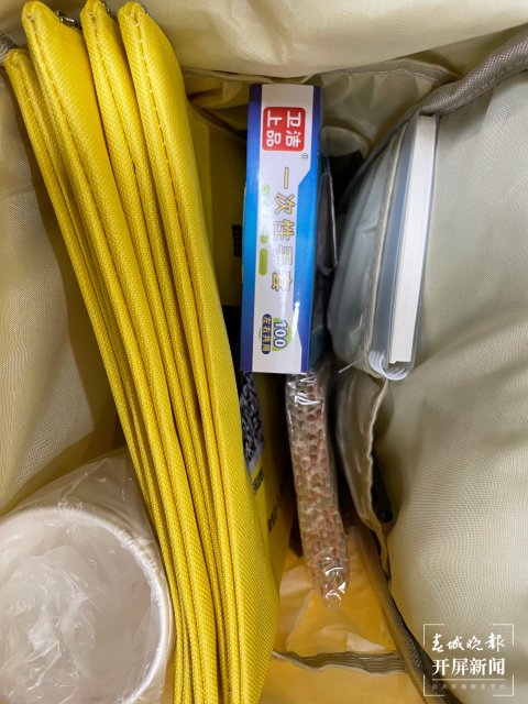 陪诊半天198元、一天298元……昆明也有陪诊师啦！ 张田睿 摄