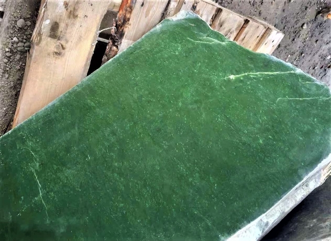 B.C. 玉石(Jade of the British Columbia).jpg