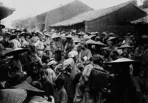 清末昆明的“巷市”。 清末昆明的“巷市”。