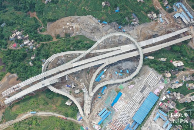 大永高速顺田隧道双线贯通！永善年底将告别无高速路历史 申时勋 通讯员 王朝元 韩世江 李昕馨 摄