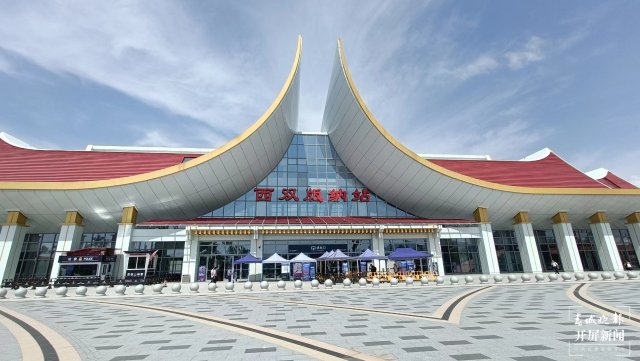 中老铁路带火西双版纳“周末经济”（开屏新闻记者 李春丽 摄）