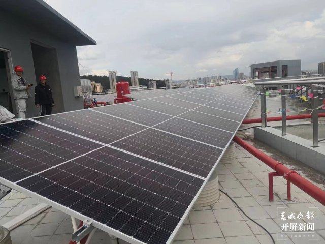 昆明五华区29个项目集中开工(春城晚报-开屏新闻记者 杨质高 实习生 何栩祯 通讯员 柴树飞 戎天乐 摄)