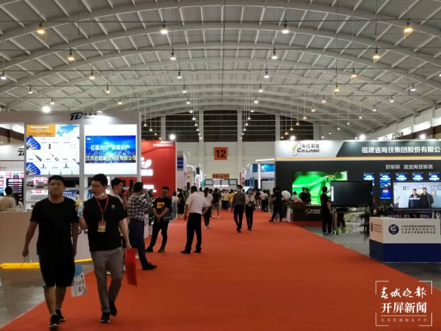 滇池国际会展中心迎来首个专业性展会