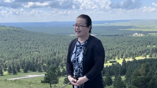 红花尔基林业局国家樟子松良种基地保护站站长朱晓梅(1)