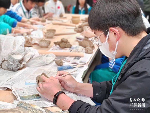 “神兽放假”引爆暑假经济 (12).jpg