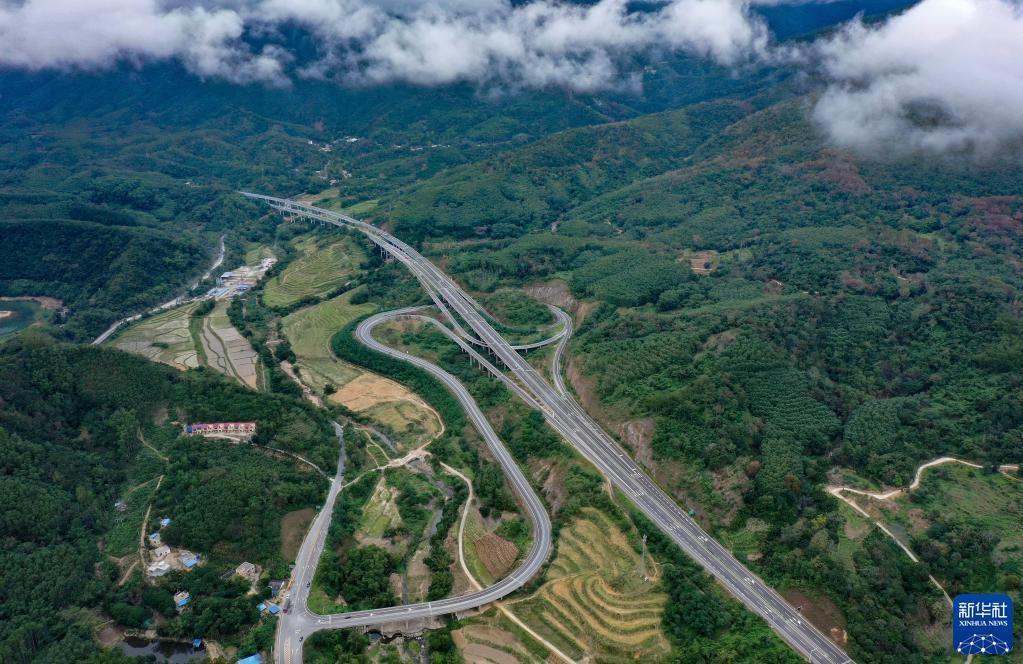 奋进新征程 建功新时代·非凡十年丨海南:打造展示中国风范、中国气派、中国形象的靓丽名片