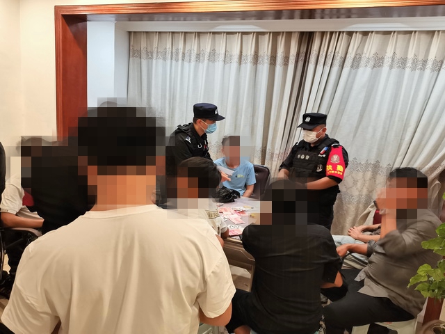 “百日行动”|凤庆警方成功捣毁一聚众赌博窝点 抓获涉赌嫌疑人13人