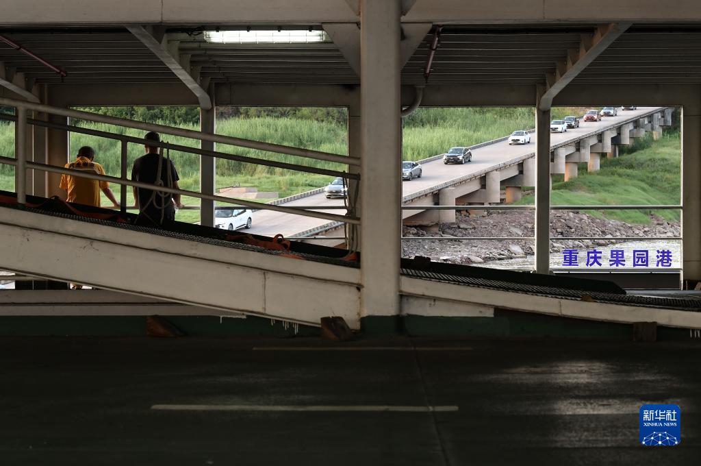 劳动创造幸福——水上移动的“家”：滚装船上的工作与生活 (11)