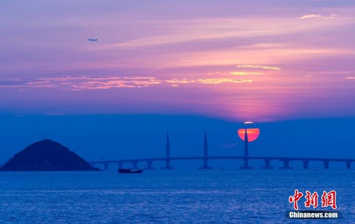 资料图:港珠澳大桥。 <a target='_blank' href='/'>中新社</a>记者 张炜 摄 资料图:港珠澳大桥。 <a target='_blank' href='/'>中新社</a>记者 张炜 摄