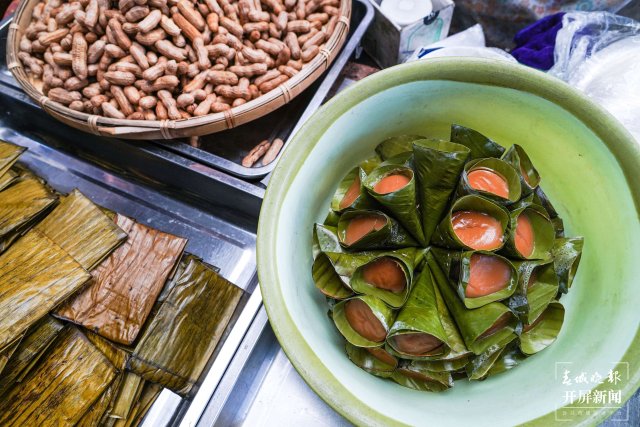 德宏菜市场（开屏新闻记者 马楠 通讯员 胡佩灵 杨晓玲 摄）