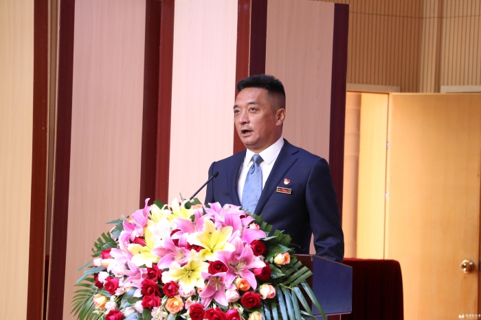 学院党委副书记、院长杨旭康致辞 学院党委副书记、院长杨旭康致辞