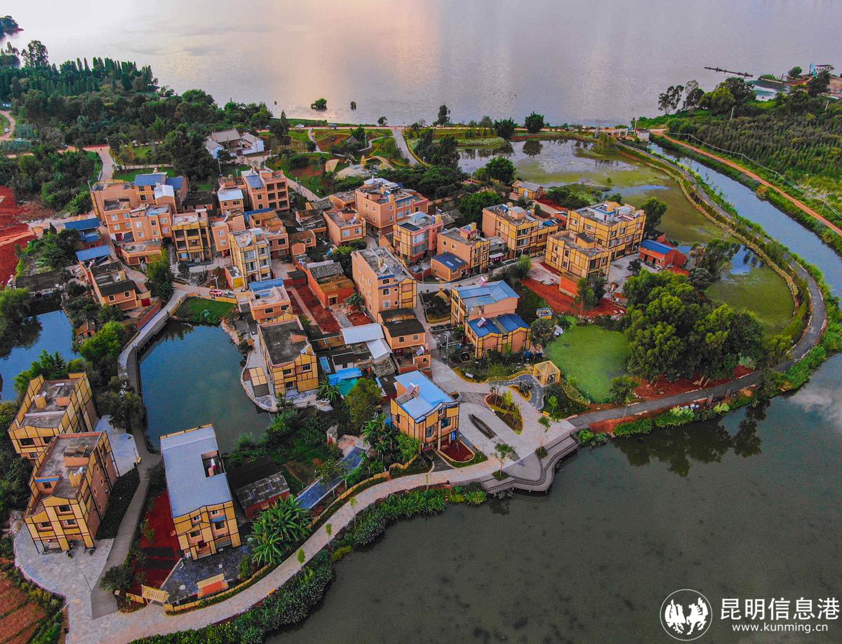 改造好的小渔村航拍( 2022年8月10日摄)