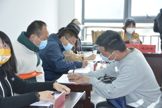 _2022年10月11日 2022年度由政府安排工作退役士兵和退出消防员公开选岗大会（退役军人）摄影 杨文清 (23).JPG