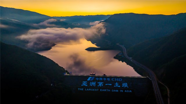 亚洲第一土坝刘光信摄(10).JPG