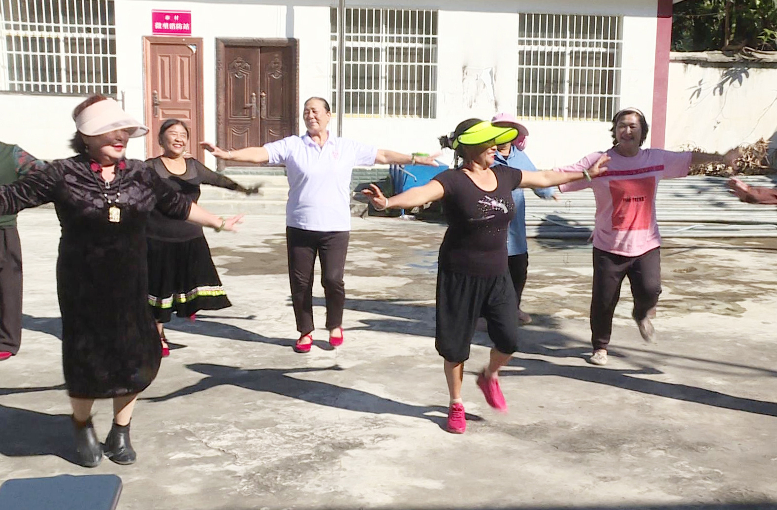 f9fd290abded4b96bba625fb82780e99 f9fd290abded4b96bba625fb82780e99