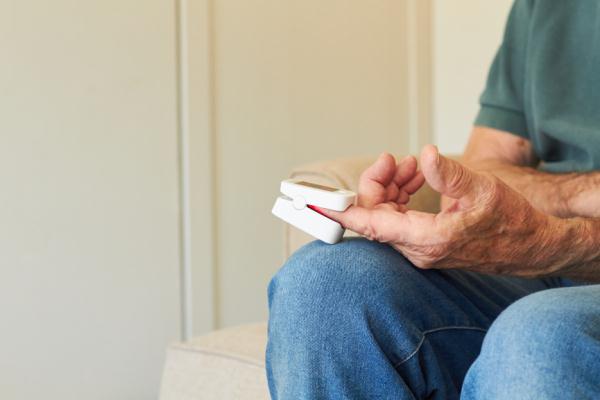 血氧仪、制氧机热销,家中有必要备一台吗? 血氧仪、制氧机热销,家中有必要备一台吗?