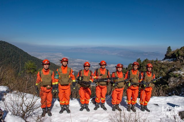 森林消防员与苍山洱海合影 壮美苍山雪地练兵，超燃！13.jpg