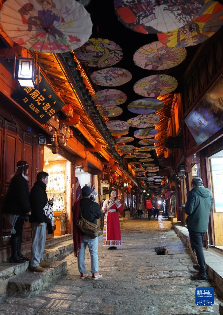 “烟火气”回归，丽江旅游人气旺