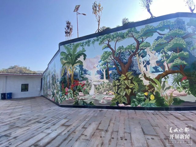 游客服务中心壁画.jpg