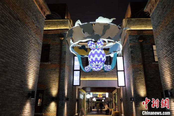 “潮兔春禧”新春灯会。 王笈 摄 “潮兔春禧”新春灯会。 王笈 摄