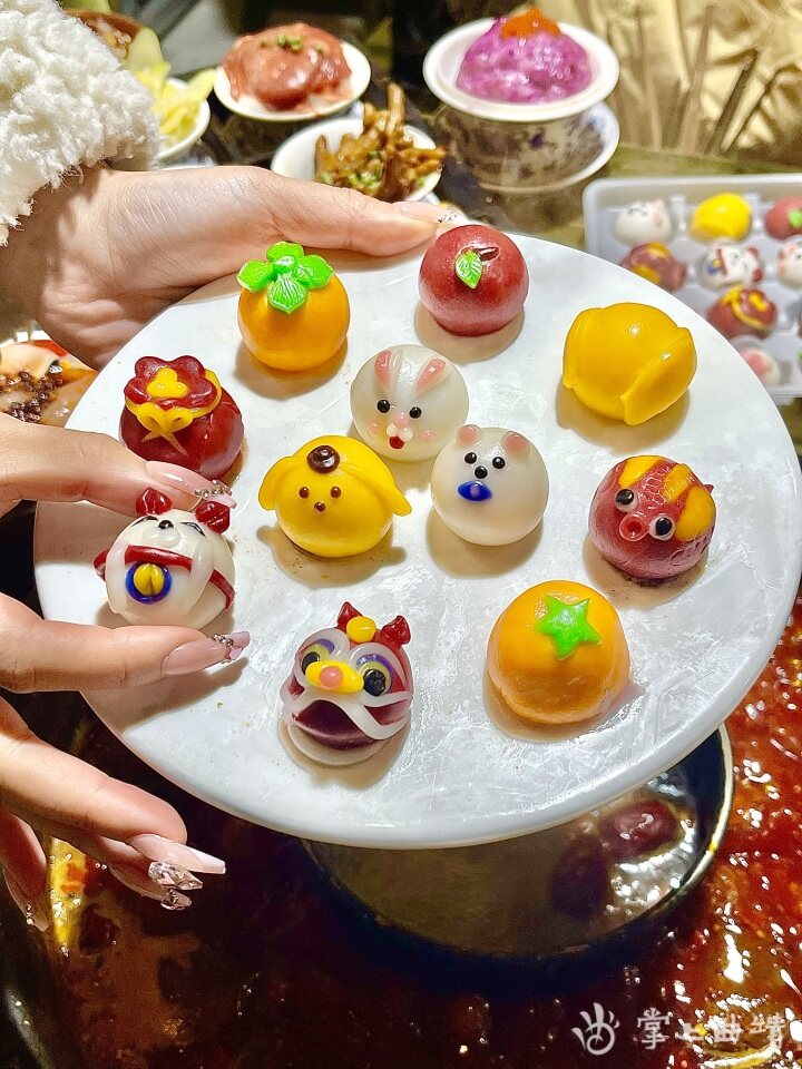 "潮"口味 新外形……"花样"元宵汤圆走俏曲靖市场_昆明信息港