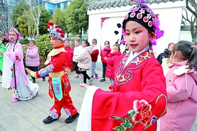 传统戏曲进校园 传统戏曲进校园