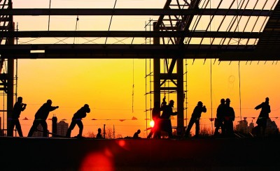 在工业现场定格中国力量