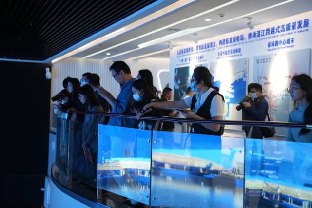 南方+ 姚志豪 拍摄