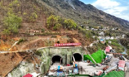 渝昆高铁最新进展来了→