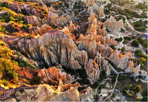 楚雄是什么颜色