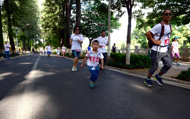 最小的跑步参赛者
