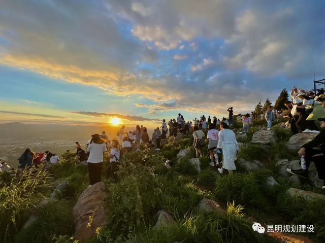 长虫山(图源 昆明规划建设)
