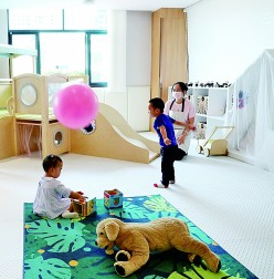 呵护“一老一小”,把暖心服务做到家门口 呵护“一老一小”,把暖心服务做到家门口