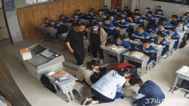 14岁女孩心脏骤停!教室上演生死救援!
