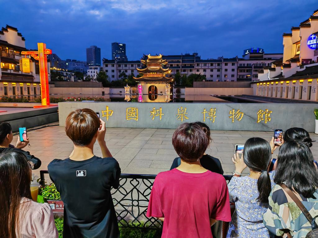 1129720107_16878695234821n