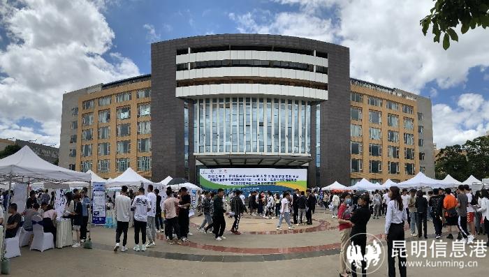 1402719_700x700 1402719_700x700