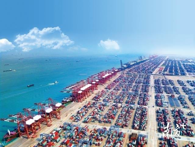 广州港航拍图。 广州港航拍图。