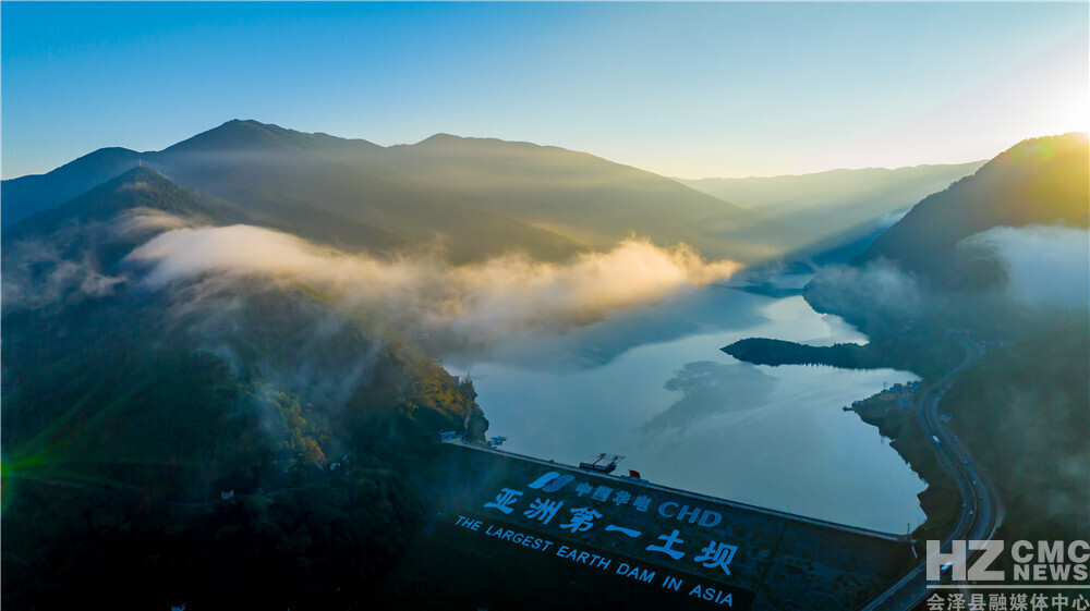 会泽县毛家村水库风景如画 刘光信 摄 (1).JPG