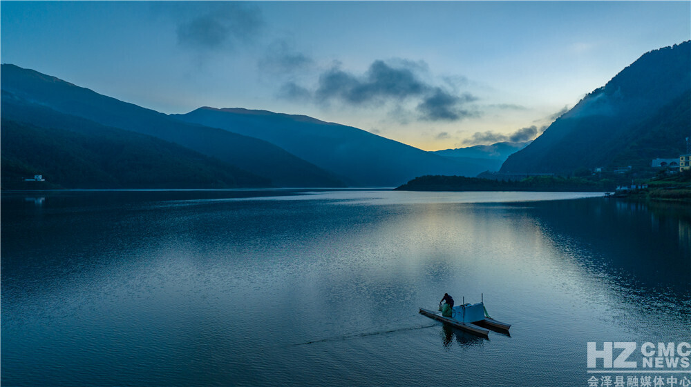 会泽县毛家村水库风景如画 刘光信 摄 (8).JPG