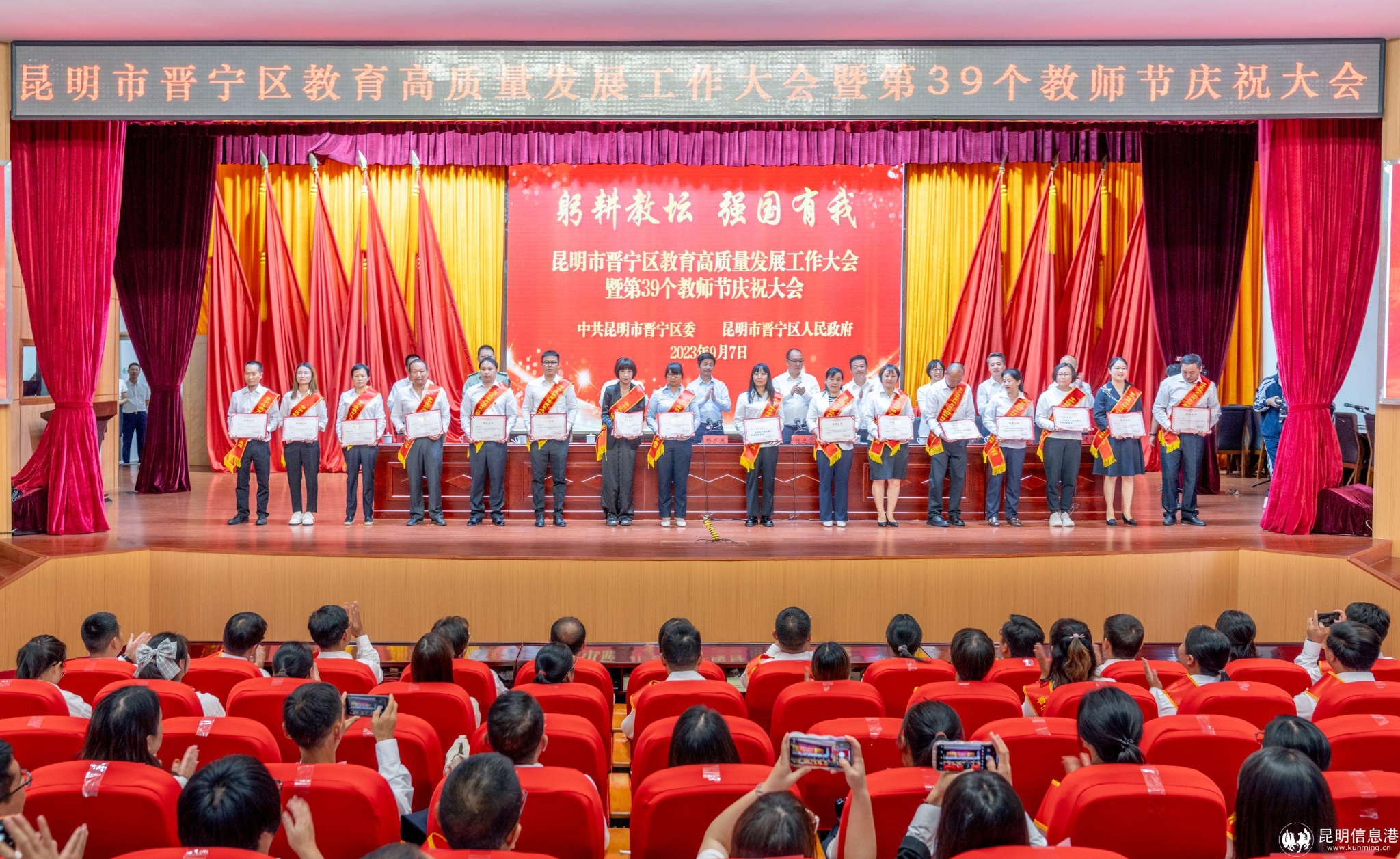 配图 (3) 配图 (3)