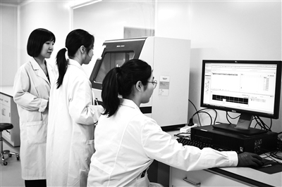 1_2111101880_b 1_2111101880_b