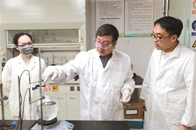 6_2111141348_b 6_2111141348_b