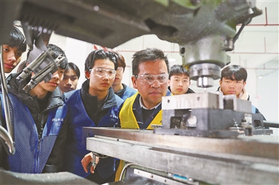 1_2111142507_b 1_2111142507_b