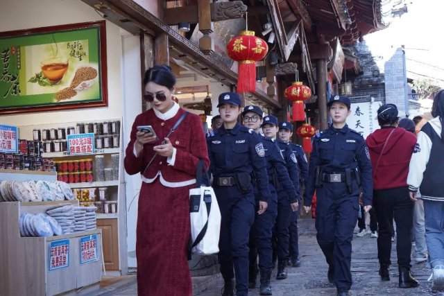 “霸榜”朋友圈的女子巡逻队