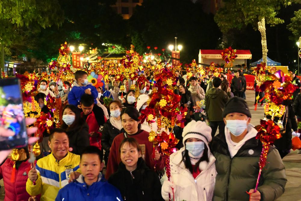 百万游人“行通济” 岭南文化焕新韵 百万游人“行通济” 岭南文化焕新韵