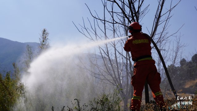 （采访传编辑）700余名森林消防指战员集中野外驻训，全面提升防灭火实战能力 (28).JPG